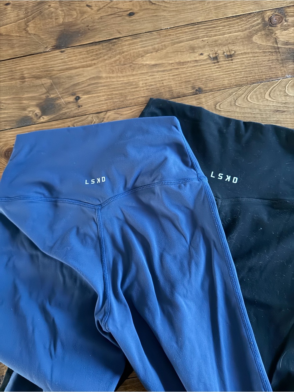 2 Pairs Women’s LSKD athletic leggings - Picture 2 of 2